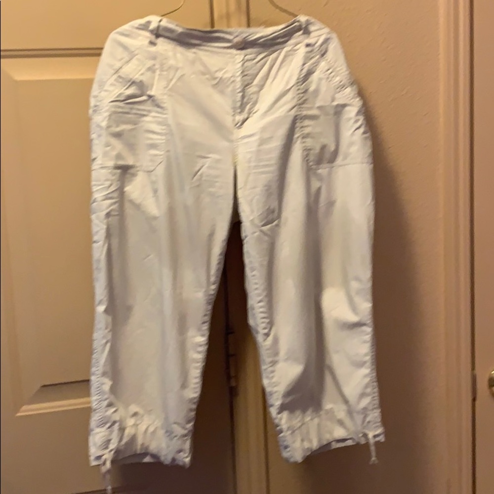 Capri pants